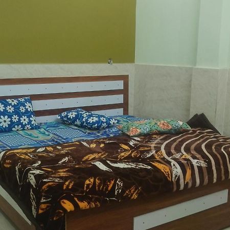 Shree Hari Guest House Ayodhya Exteriör bild